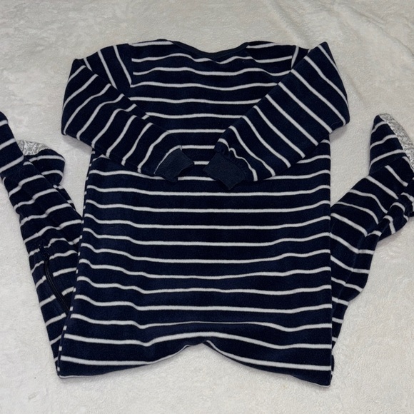 (2 for $10) PEKKLE Striped polar bear footie / sleeper 🐻❄️ 2T - Picture 9 of 9